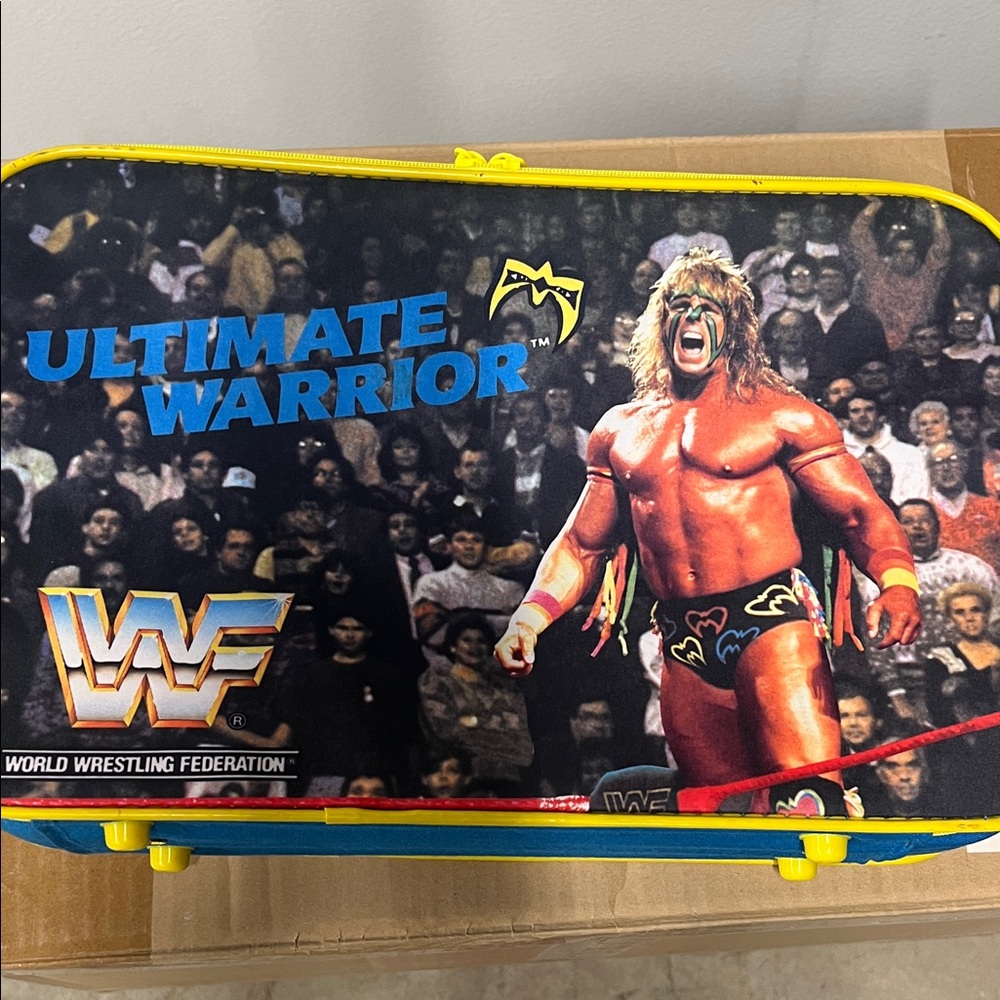 WWE Ultimate Warrior Kids Case - Black, Yellow, Blue